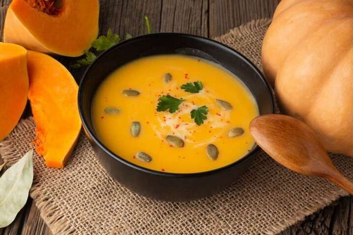 Sup puri labu dalam diet anda akan menggalakkan penurunan berat badan yang berkesan